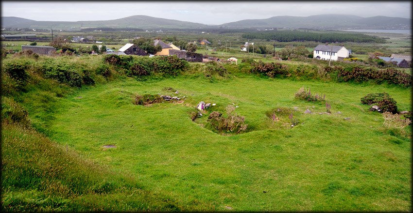 Ringfort Rath Kilvickadownig ringfort, Kerry